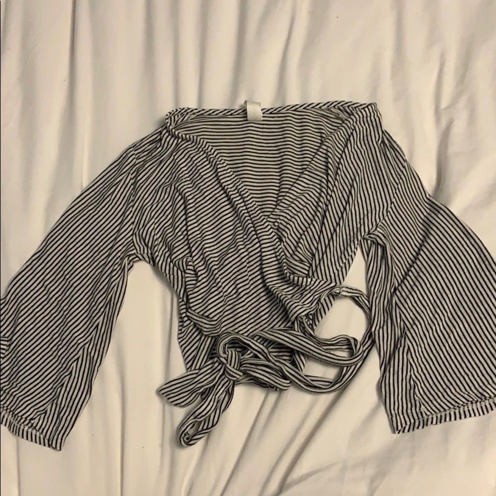 Mid length sleeve crop top